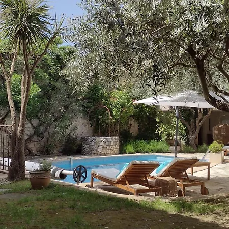 La Maison Des Autres, Piscine Chauffee, Chambres D'Hotes Proches Uzes, Nimes, Pont Du Gard Saint-Genies-de-Malgoires Exterior photo