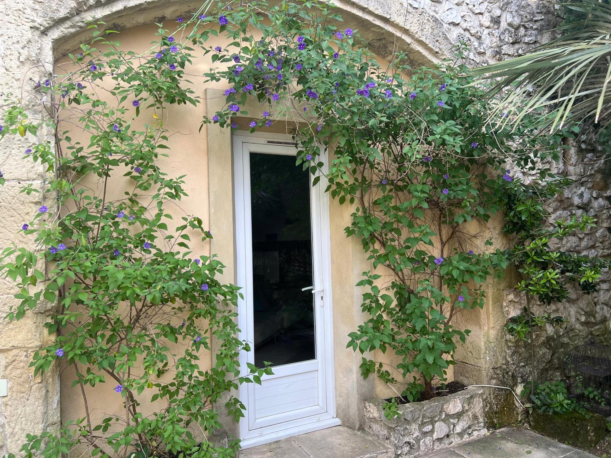 La Maison Des Autres, Piscine Chauffee, D'hotes Proches Uzes, Nimes, Pont Du Gard *